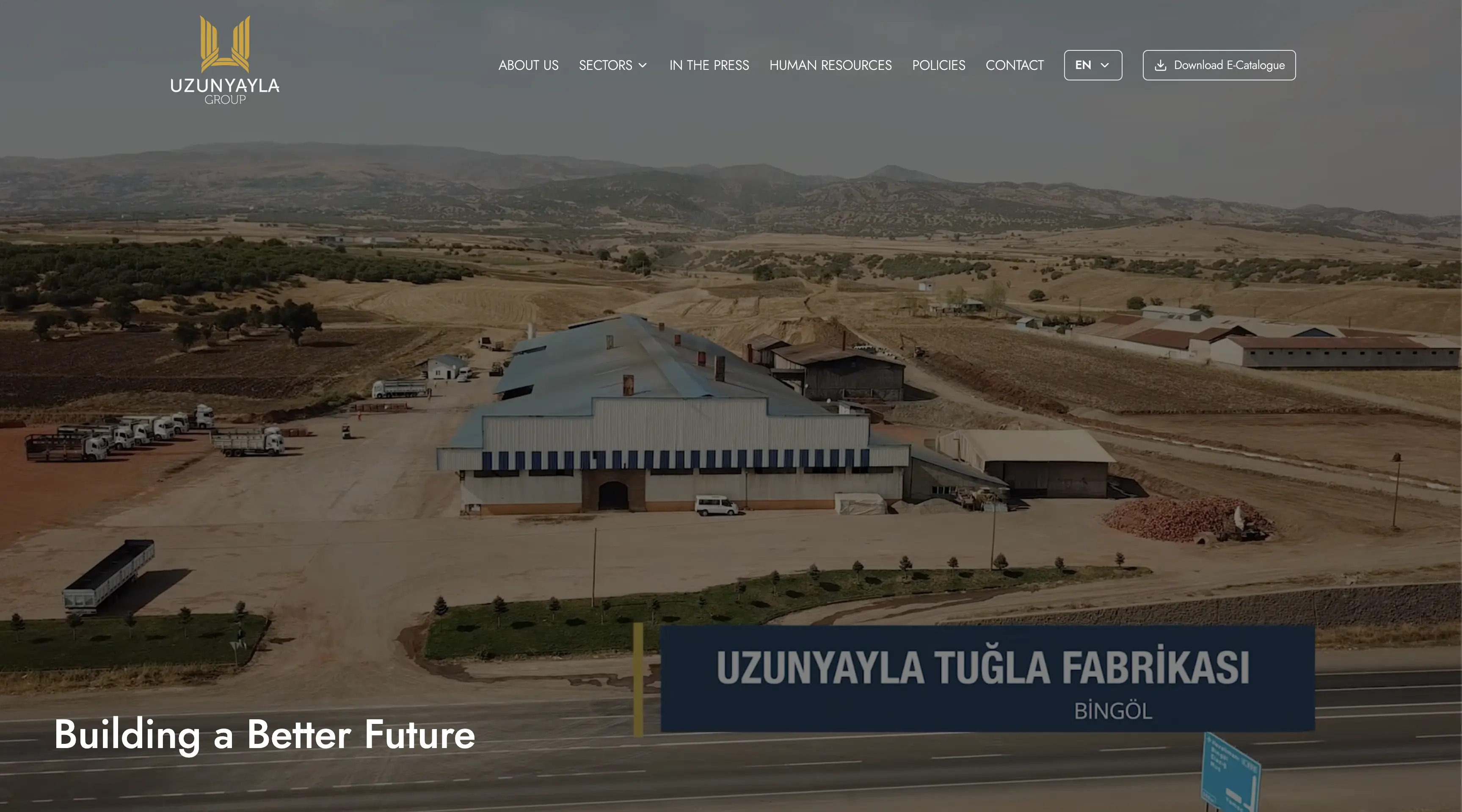 Uzunyayla Group multilingual corporate website